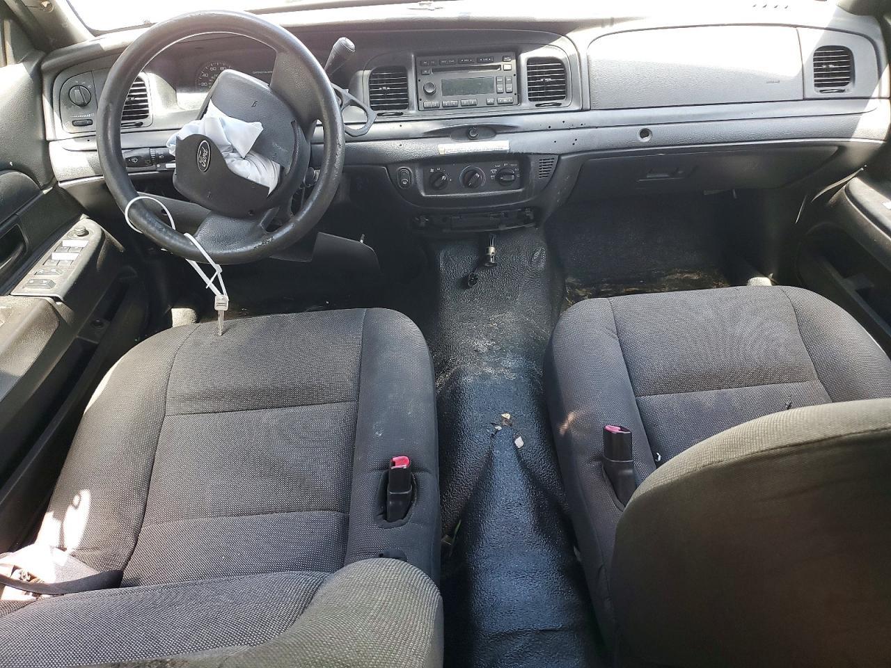 2009 FORD Crown Victoria