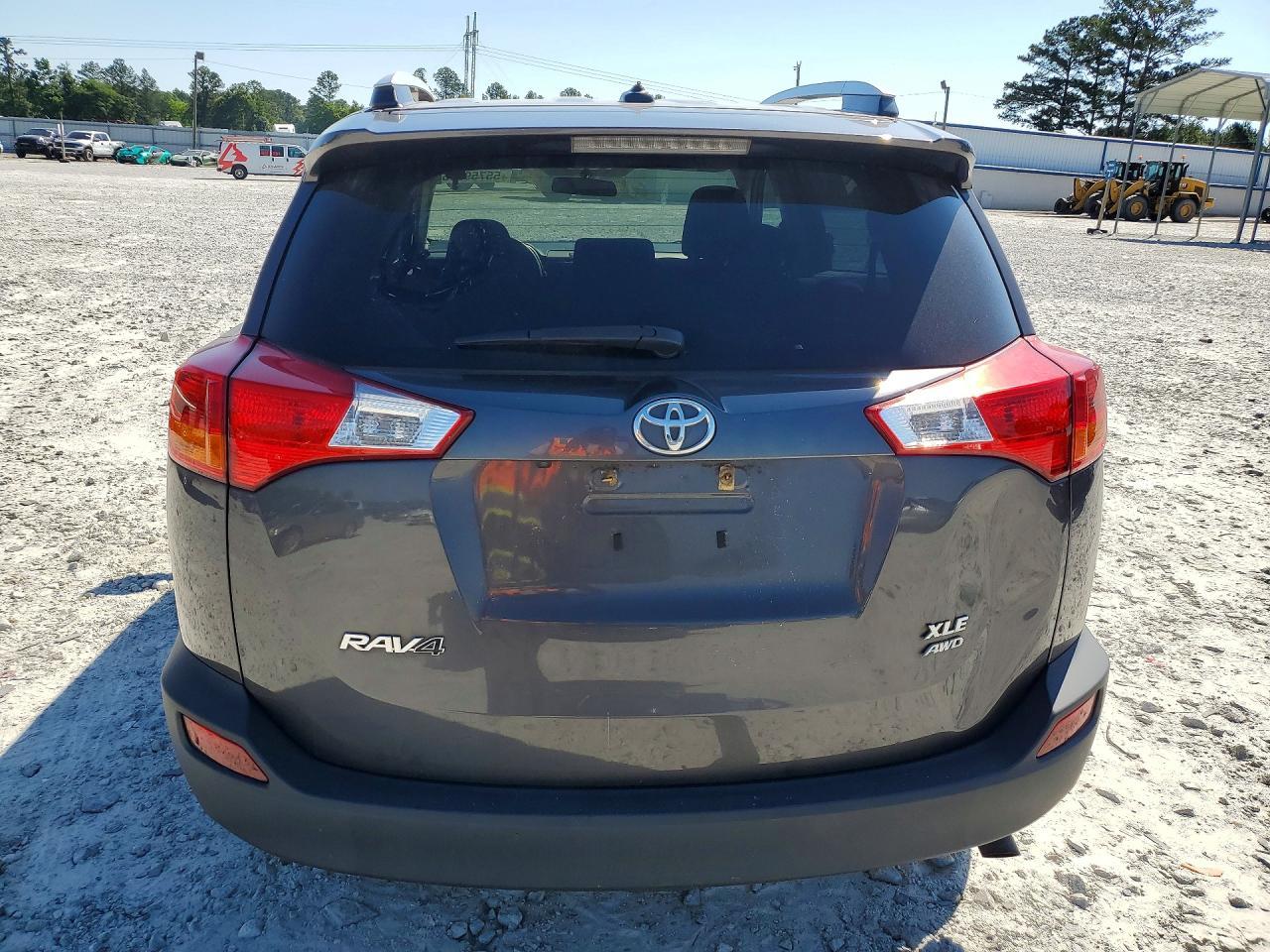 2015 TOYOTA RAV4