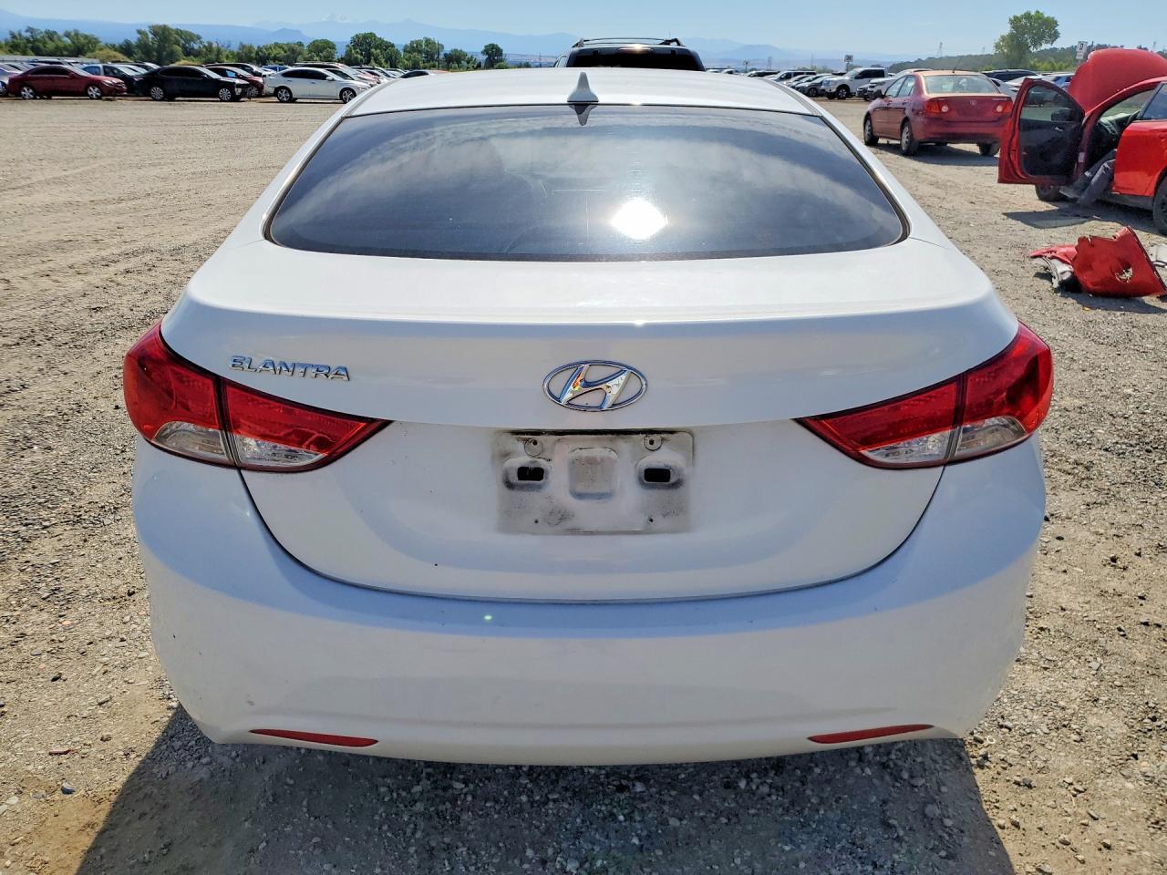 2011 HYUNDAI ELANTRA