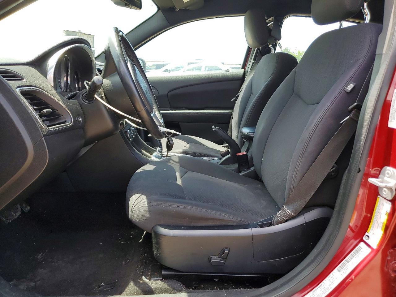 2013 CHRYSLER 200