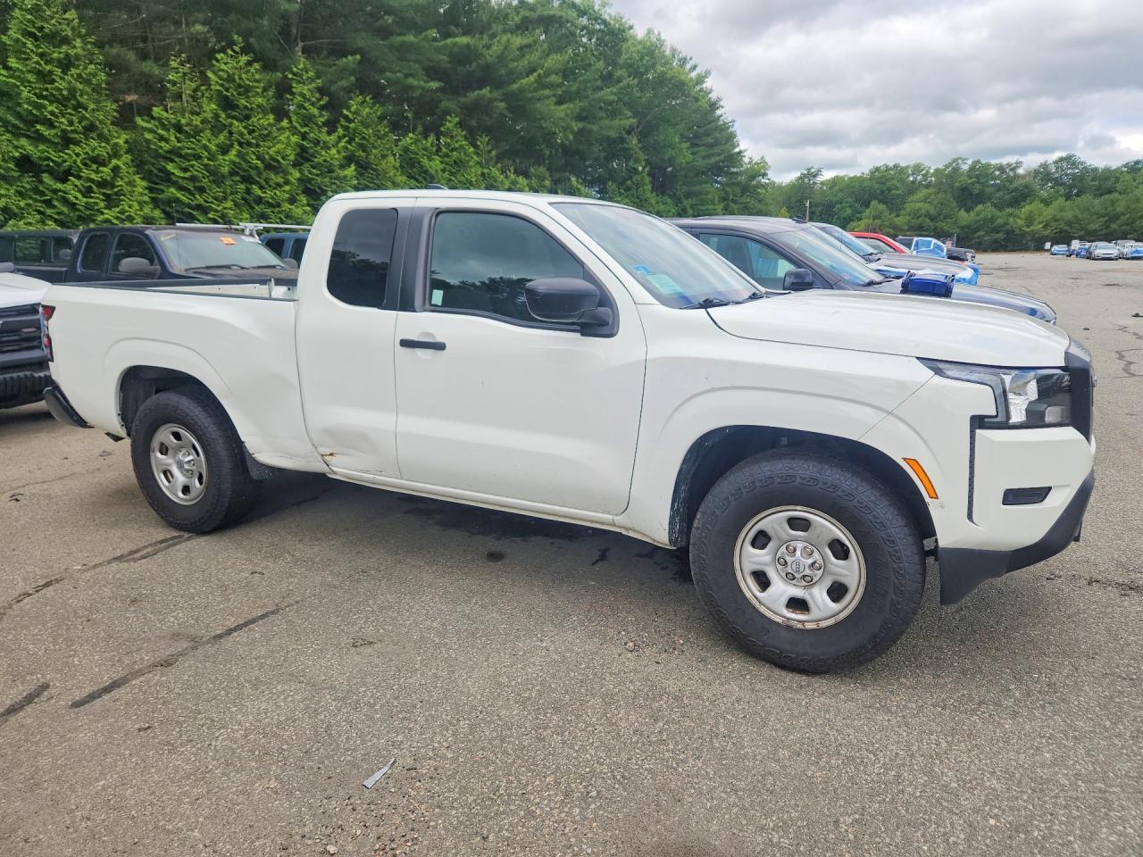 2022 NISSAN Frontier