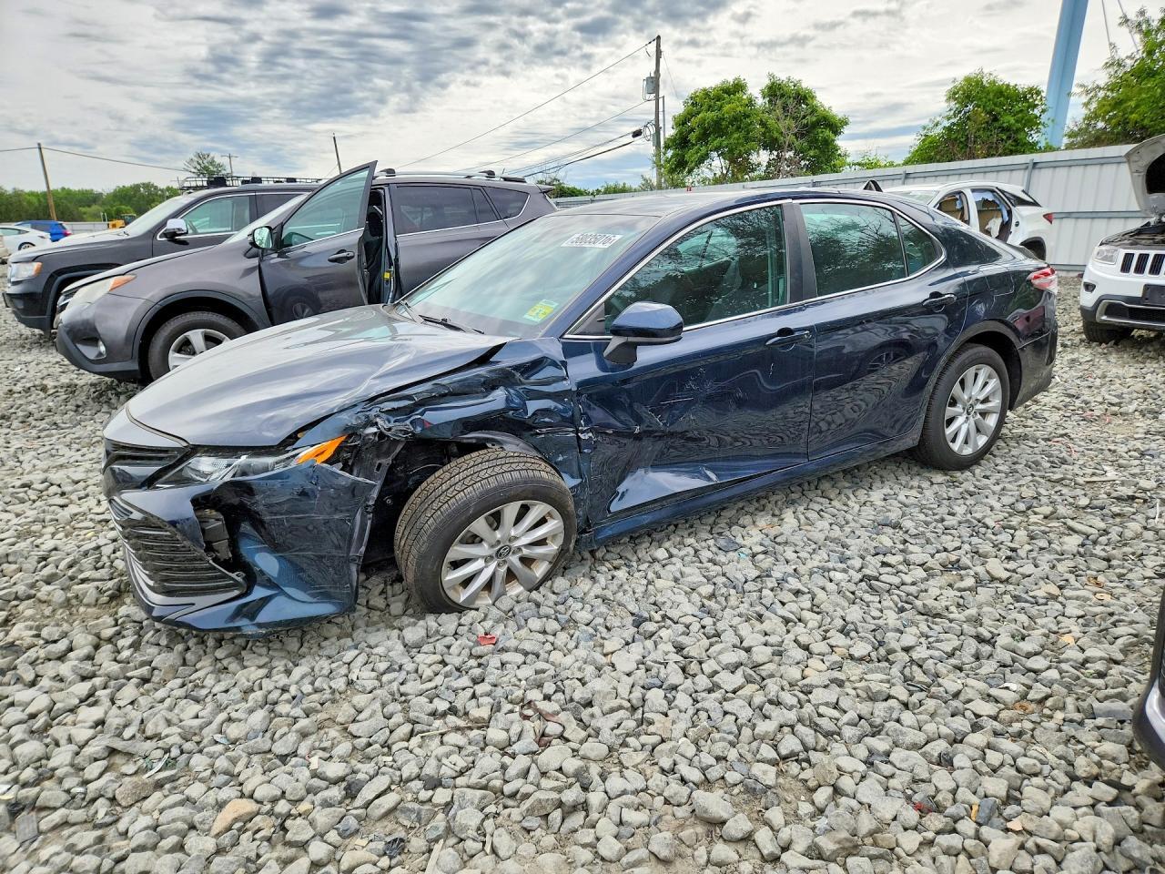2019 TOYOTA CAMRY