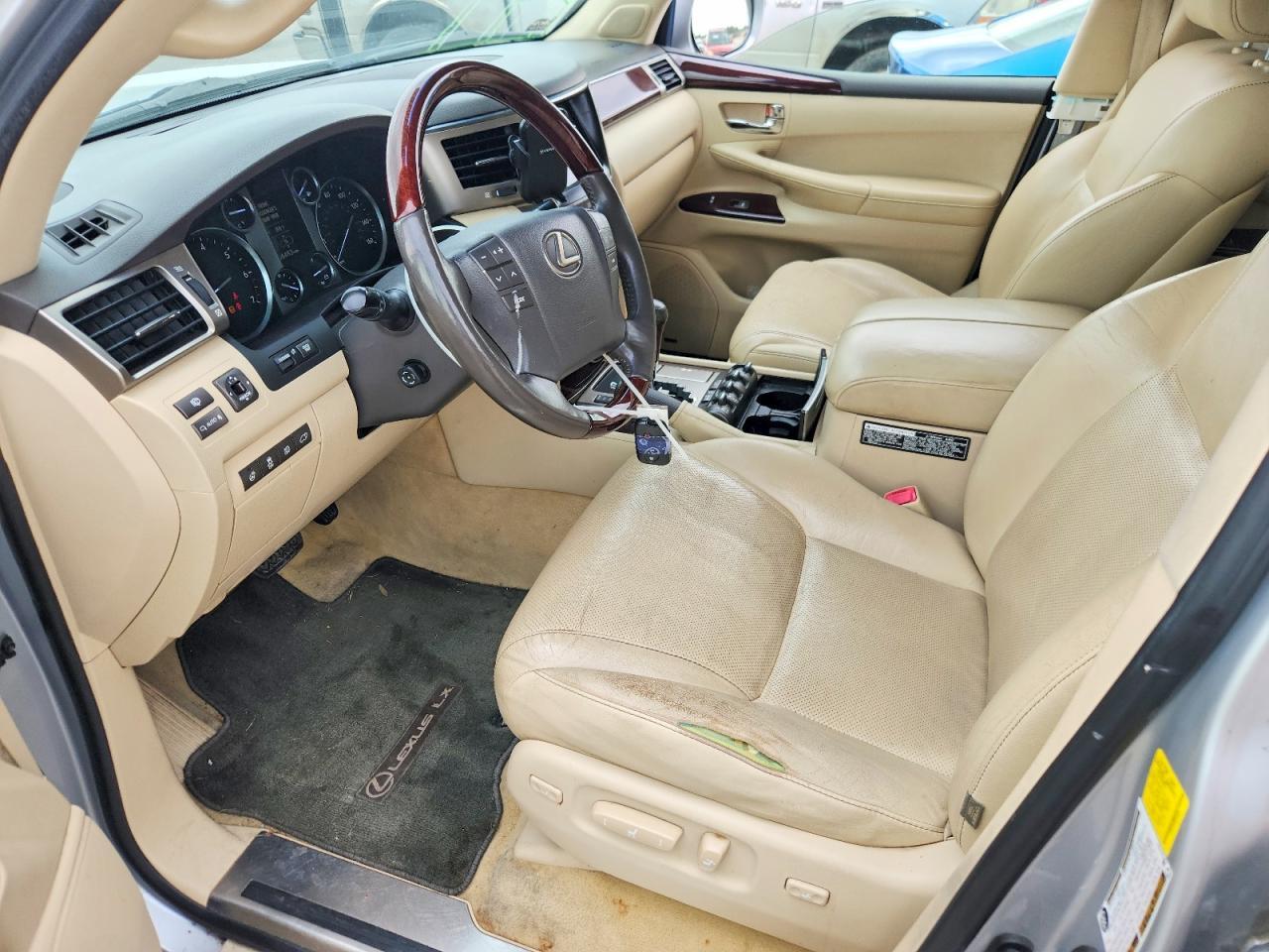 2014 LEXUS LX 570