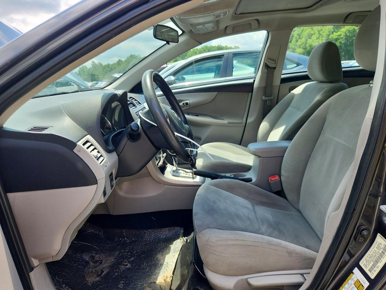 2010 TOYOTA COROLLA
