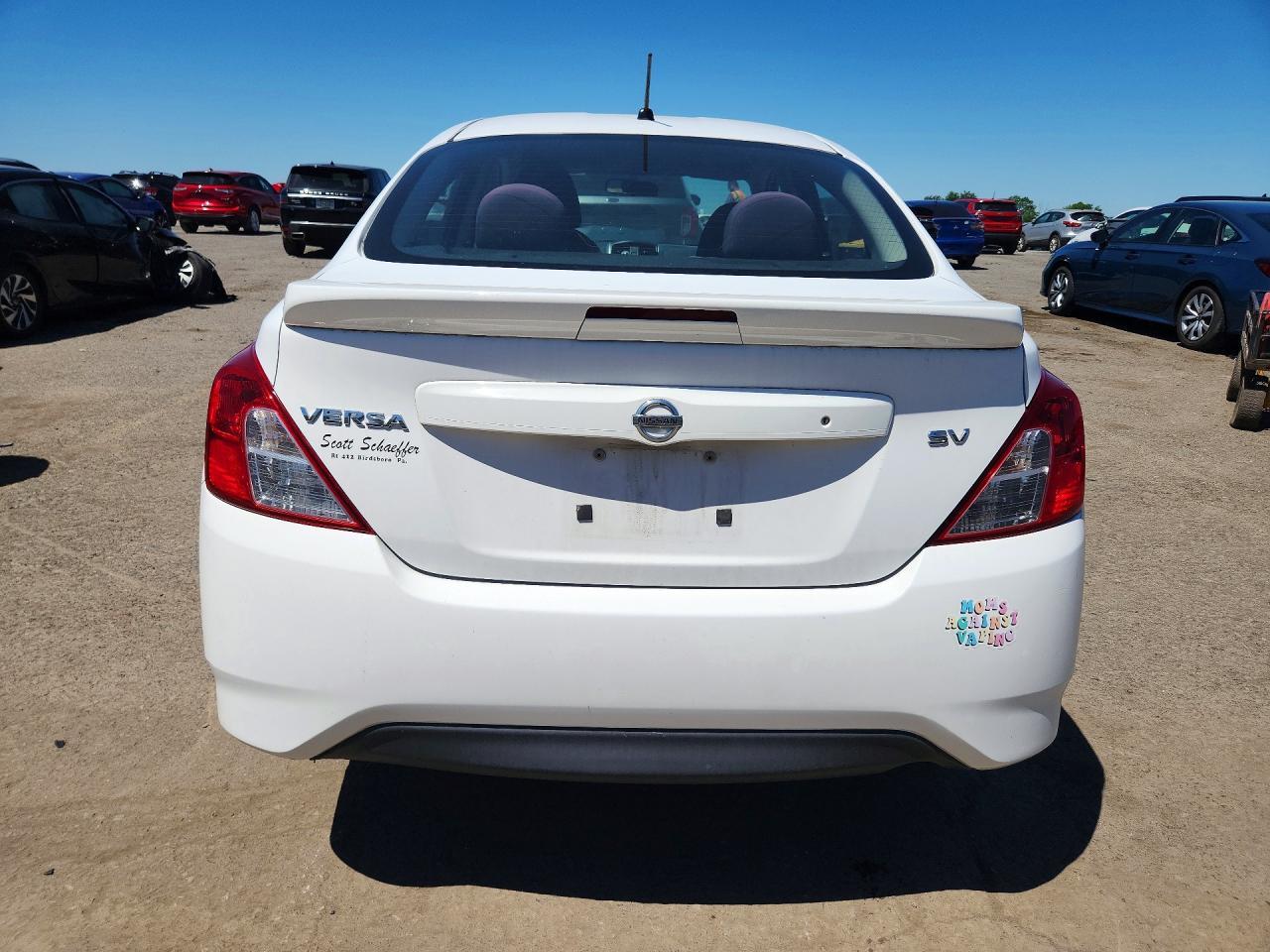 2017 NISSAN VERSA