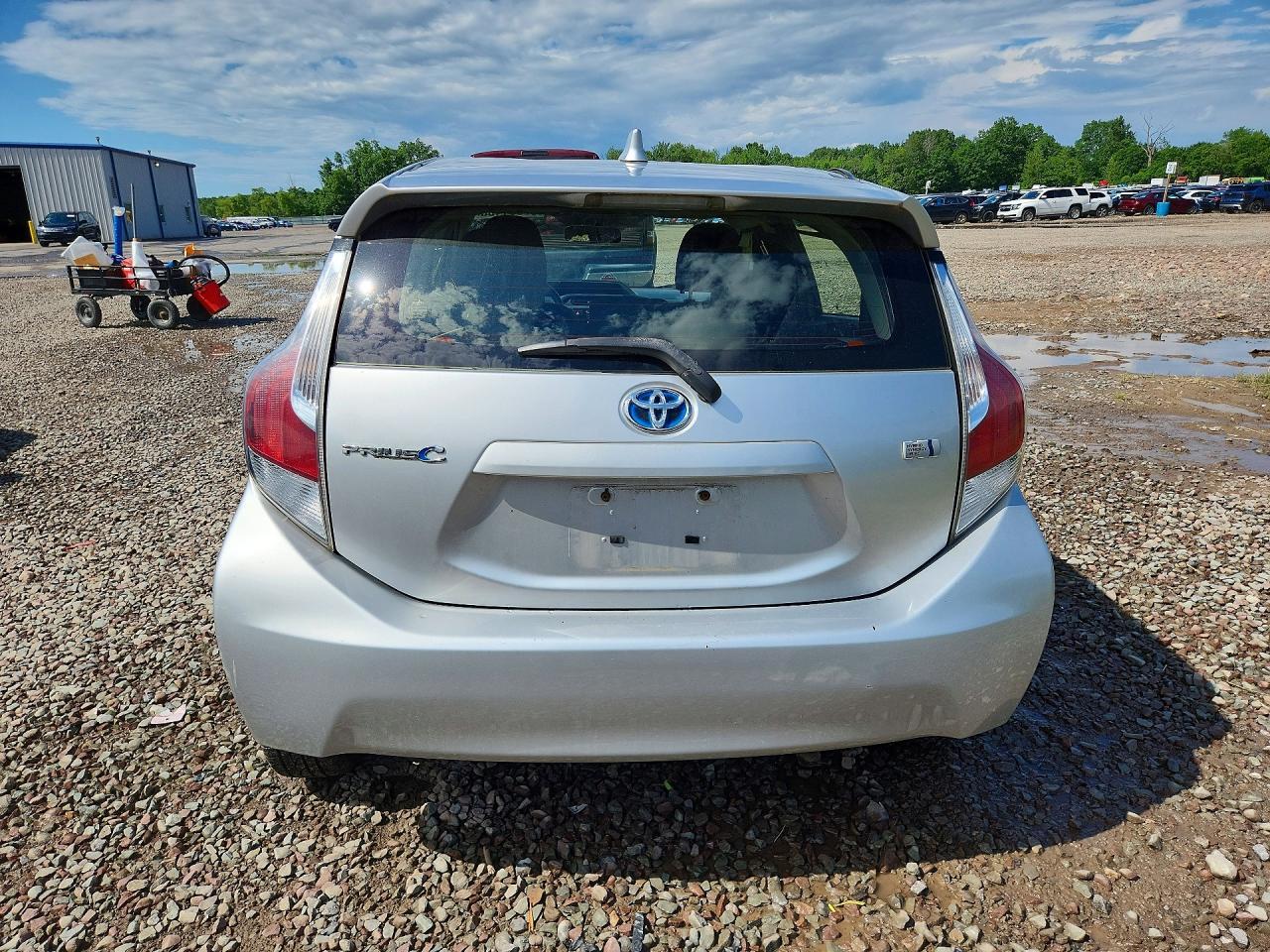 2016 TOYOTA Prius c