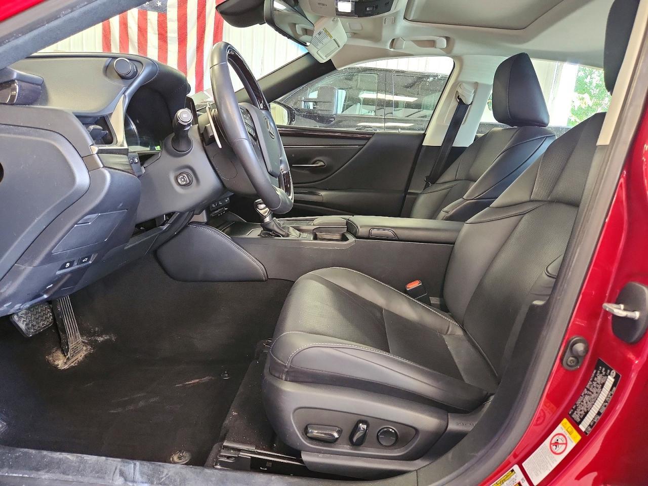 2019 LEXUS ES 300H