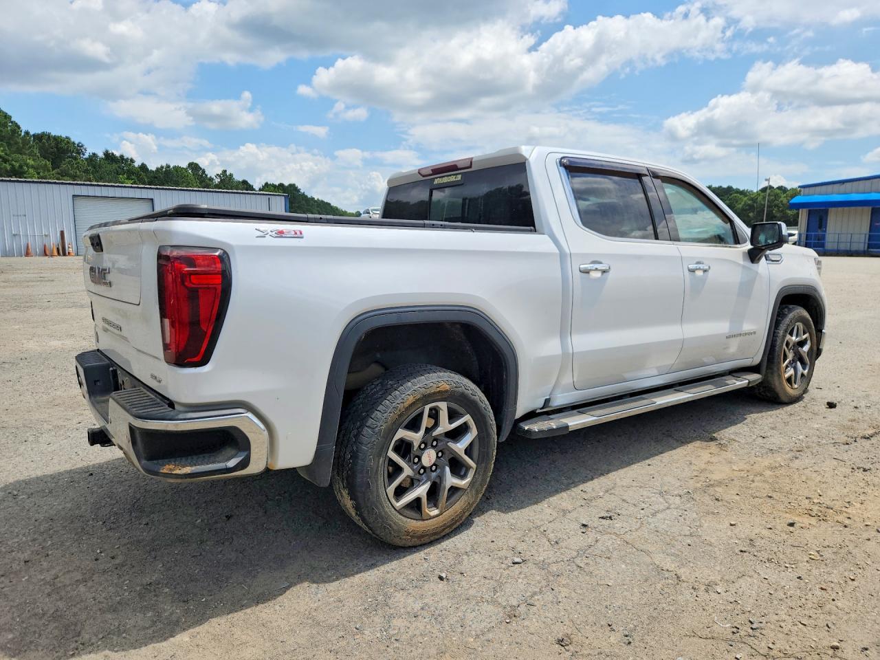 2024 GMC Sierra