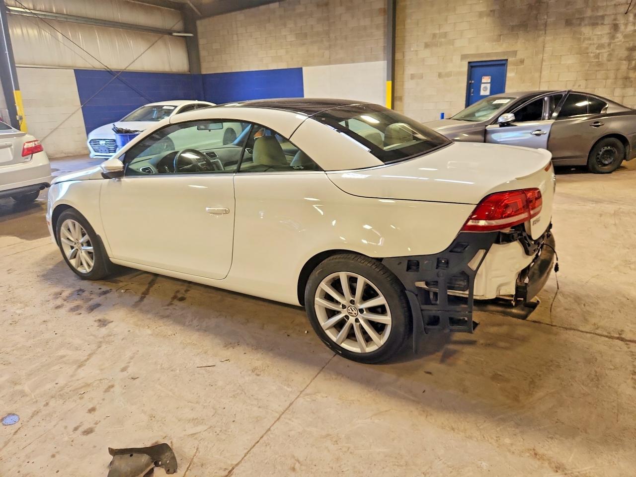 2014 VOLKSWAGEN EOS