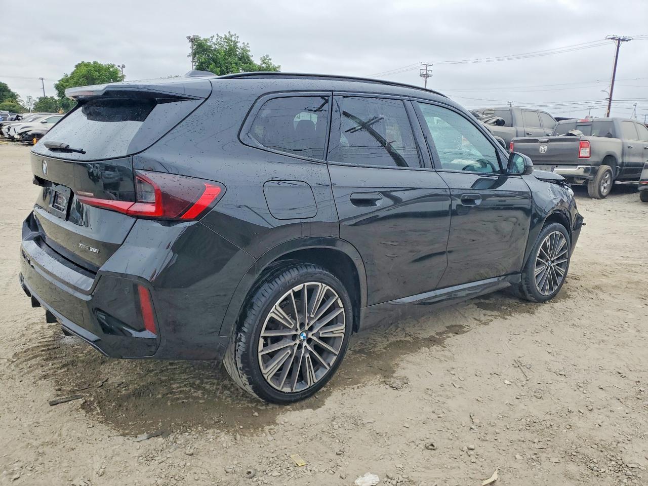 2024 BMW X1