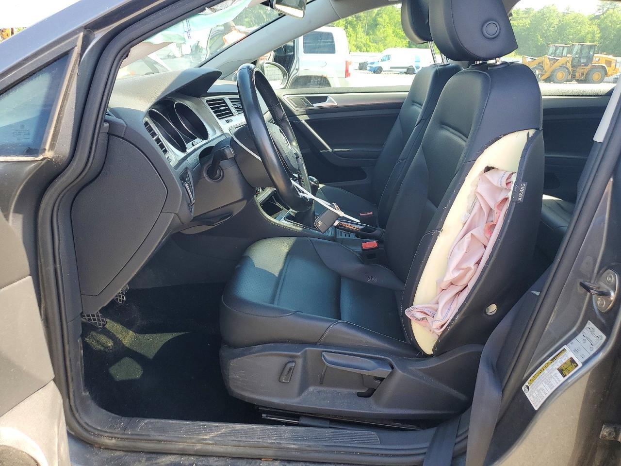 2017 VOLKSWAGEN GOLF