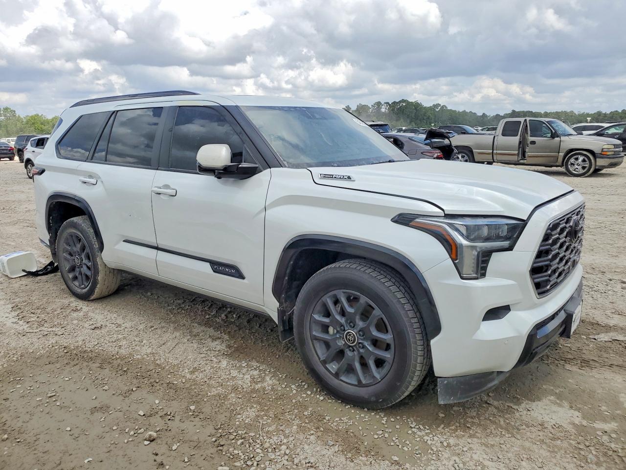2024 TOYOTA Sequoia