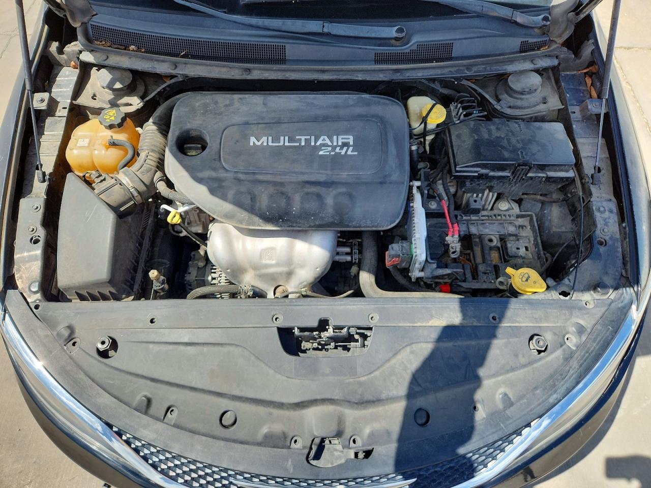 2016 CHRYSLER 200
