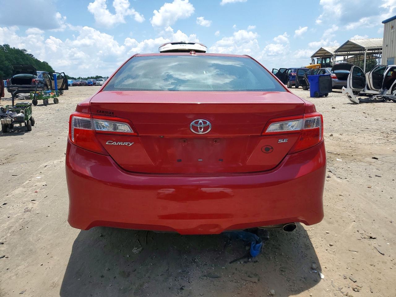 2014 TOYOTA CAMRY