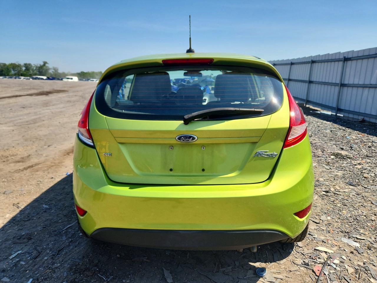 2011 FORD Fiesta