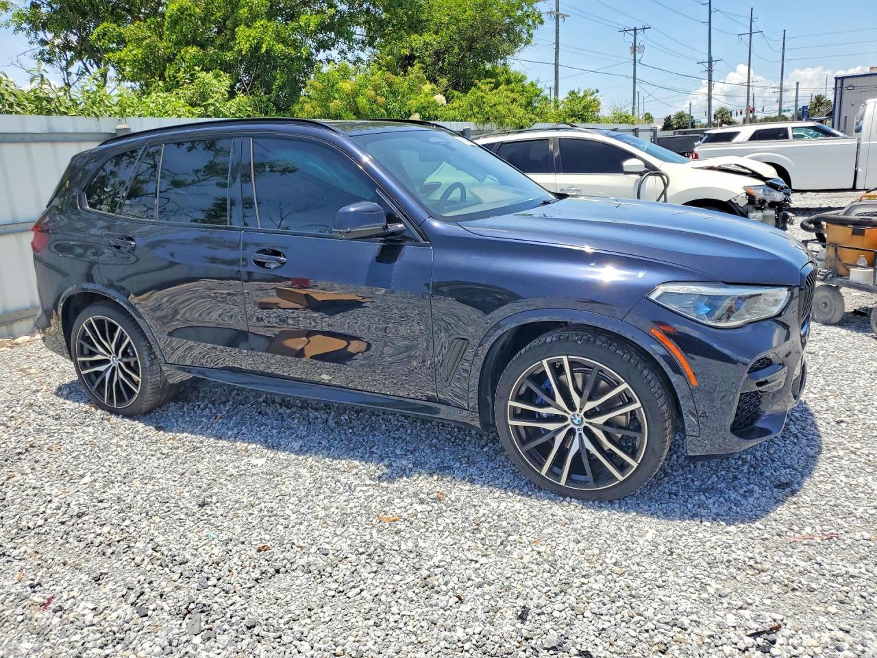 2022 BMW X5