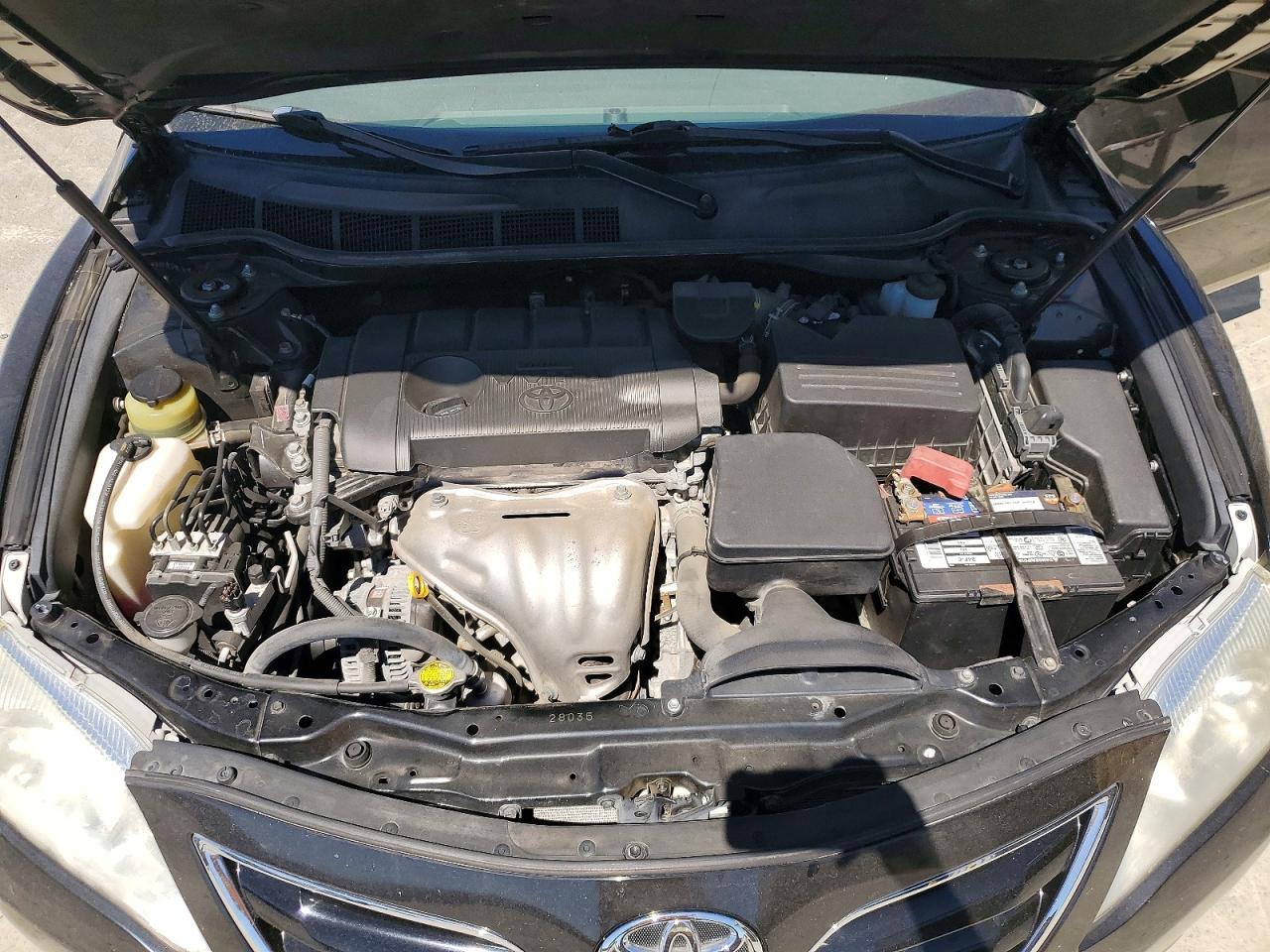 2011 TOYOTA CAMRY