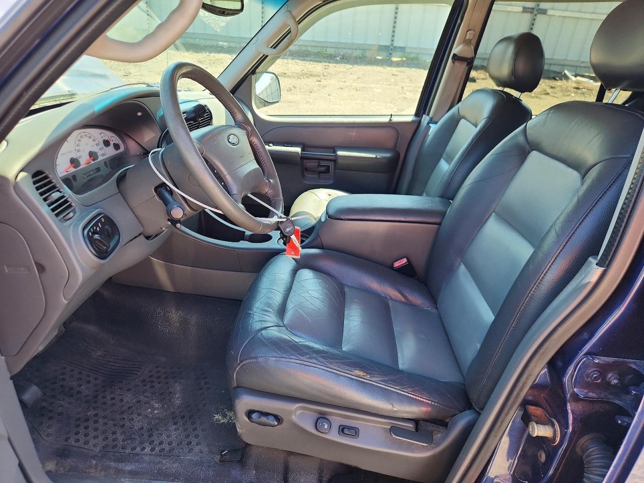 2004 FORD Explorer Sport Trac