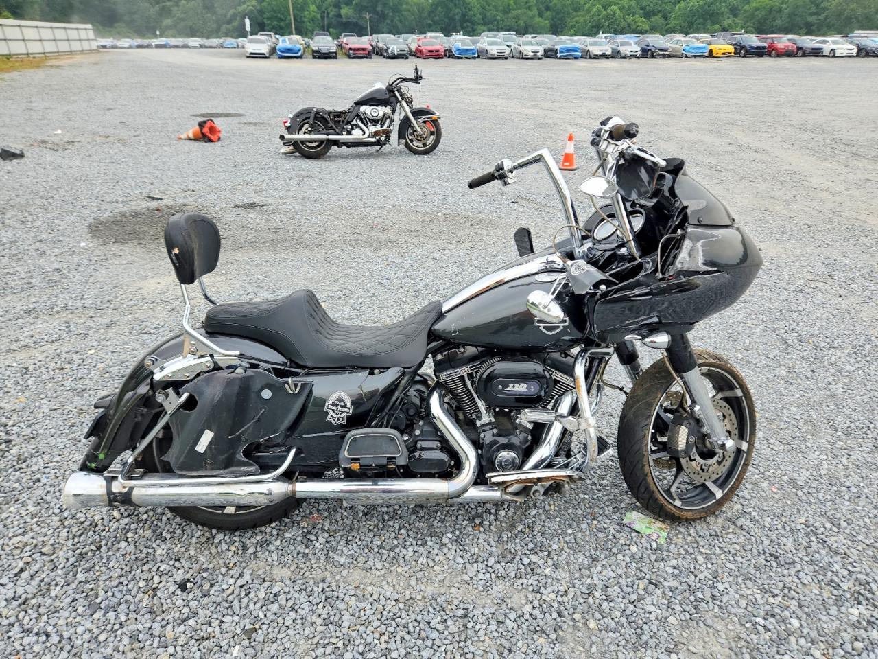 2011 HARLEY-DAVIDSON FLHXSE2
