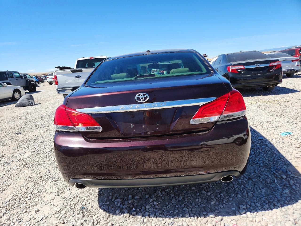 2011 TOYOTA Avalon