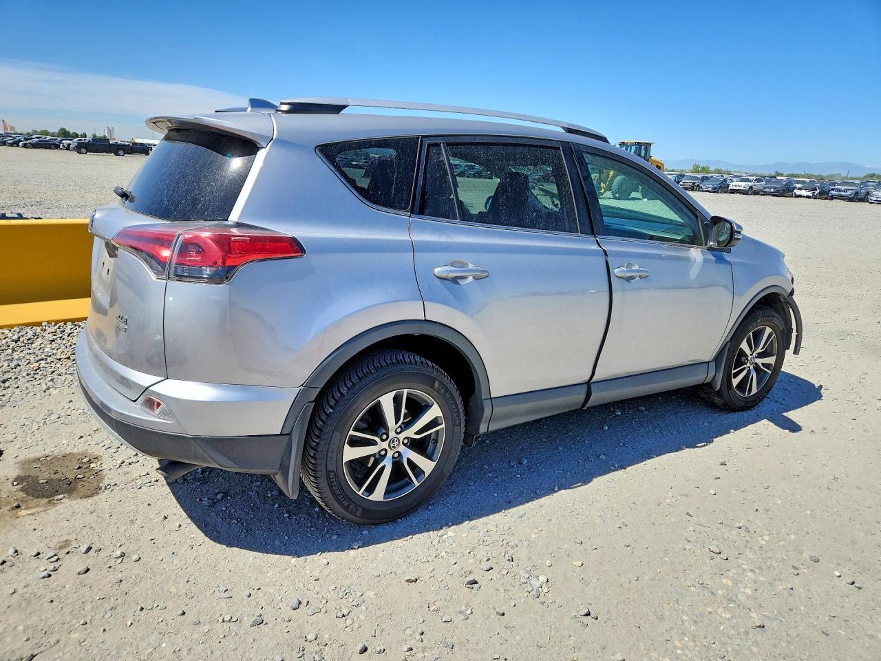 2016 TOYOTA RAV4