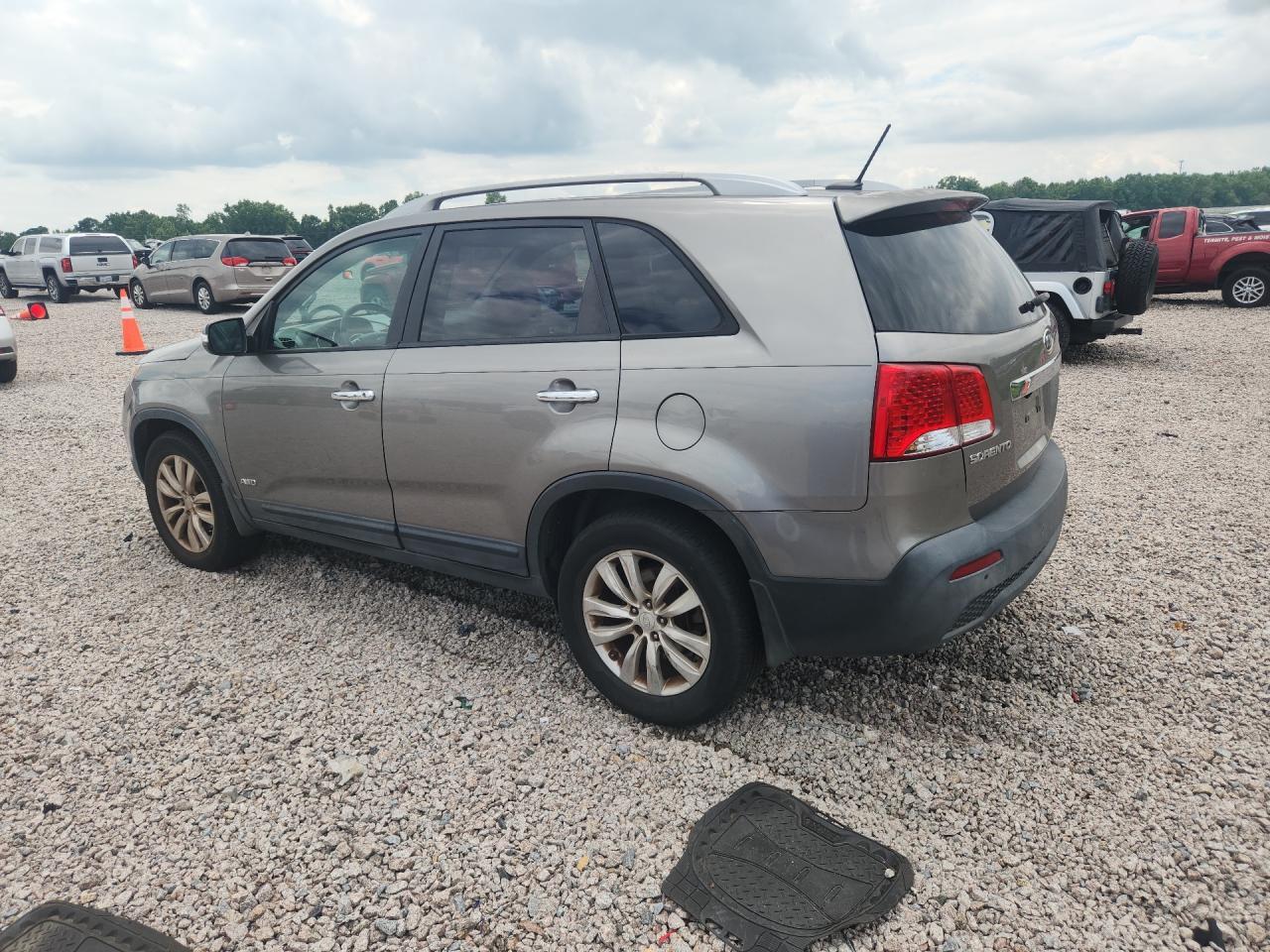 2011 KIA SORENTO