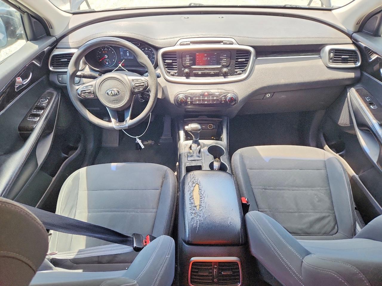 2017 KIA SORENTO