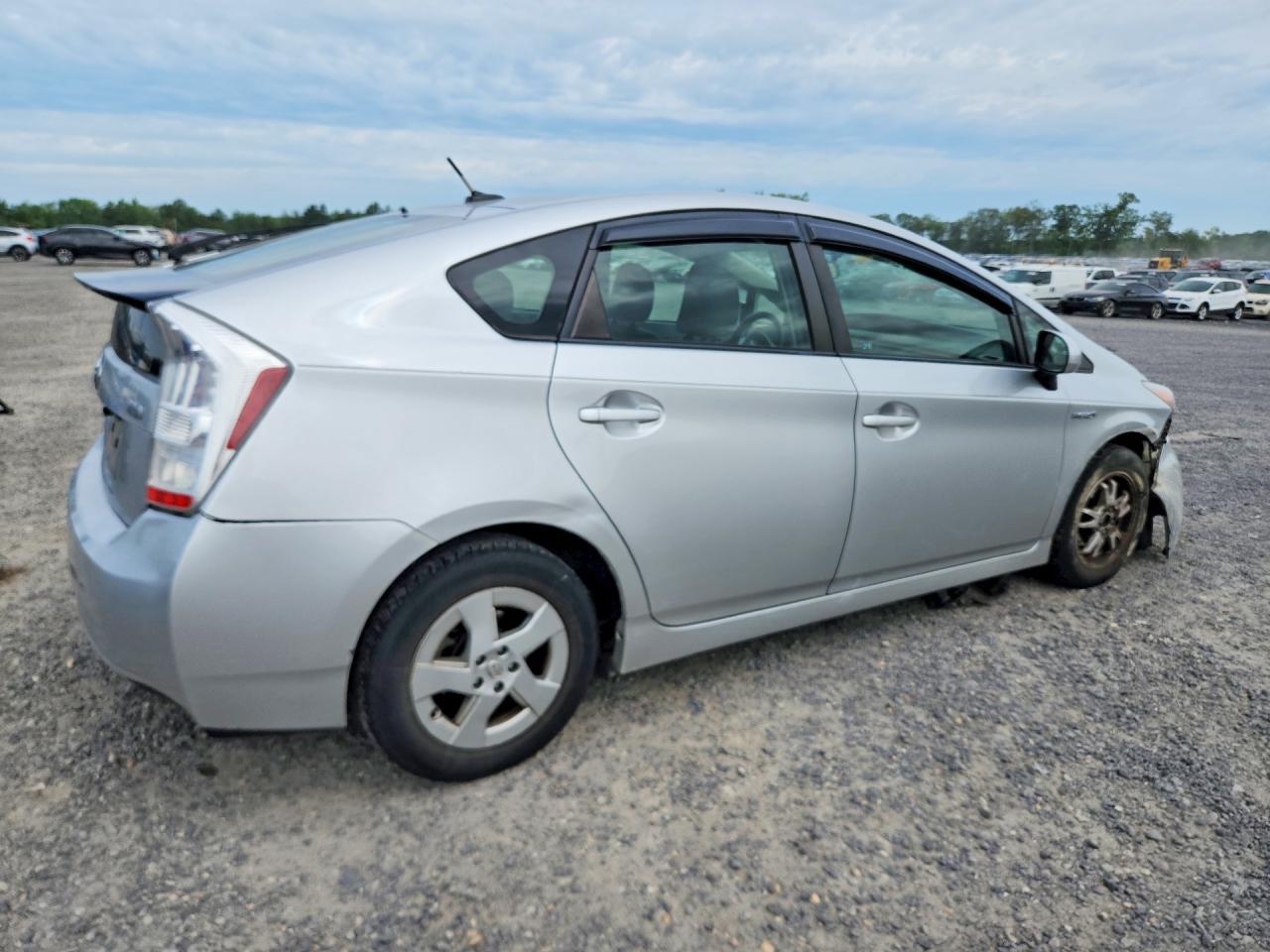 2011 TOYOTA PRIUS