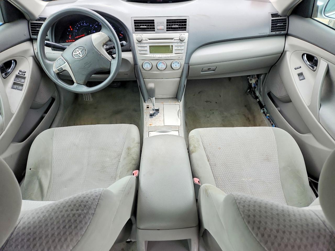 2010 TOYOTA CAMRY