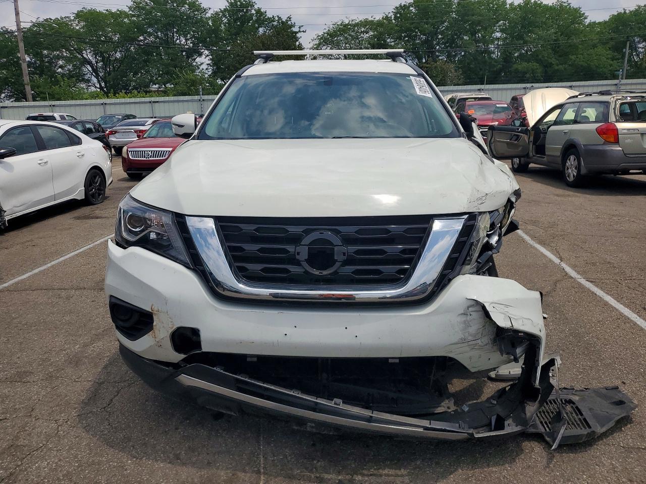 2017 NISSAN PATHFINDER