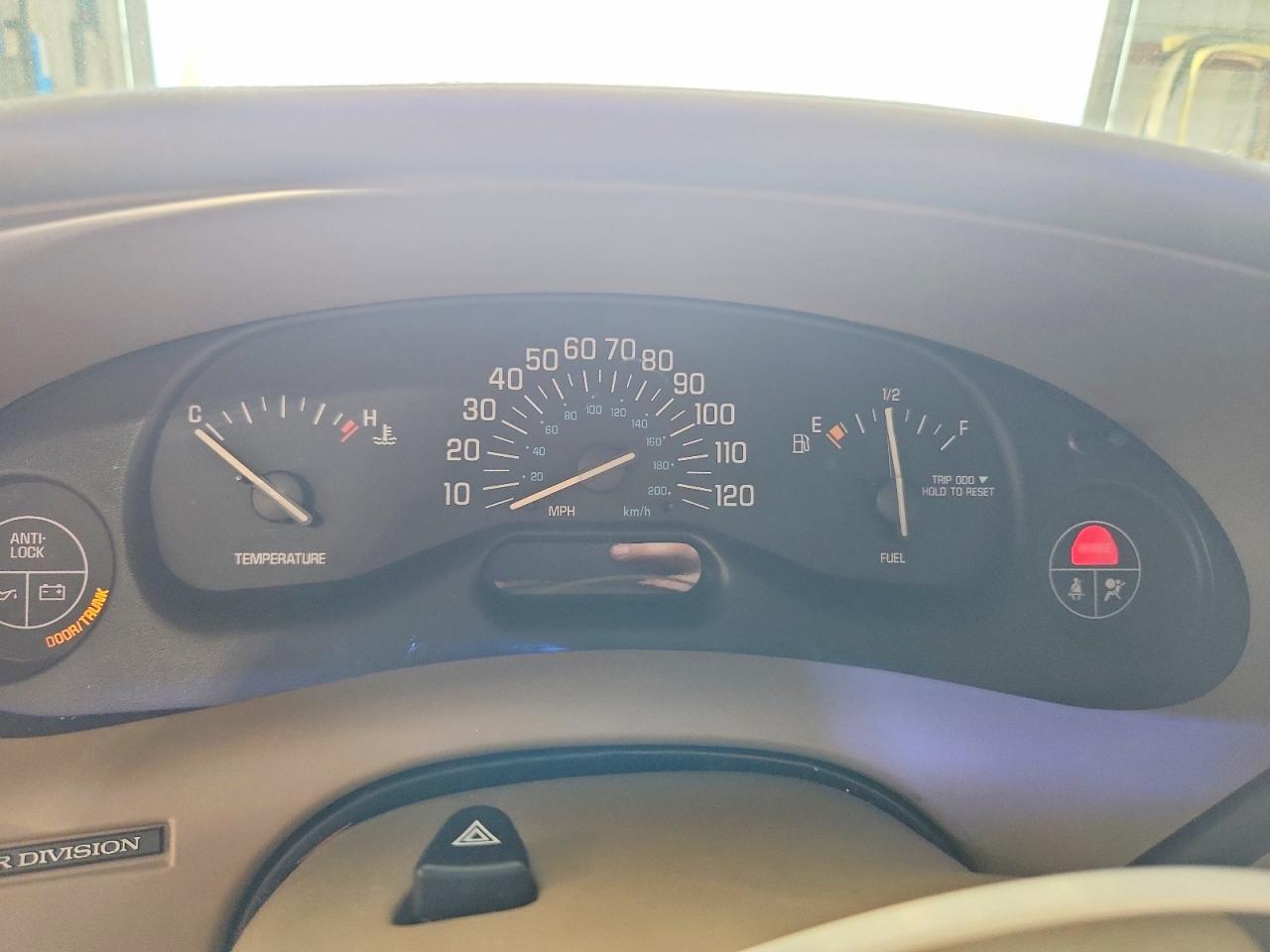 2002 BUICK Century