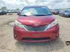 2011 TOYOTA SIENNA