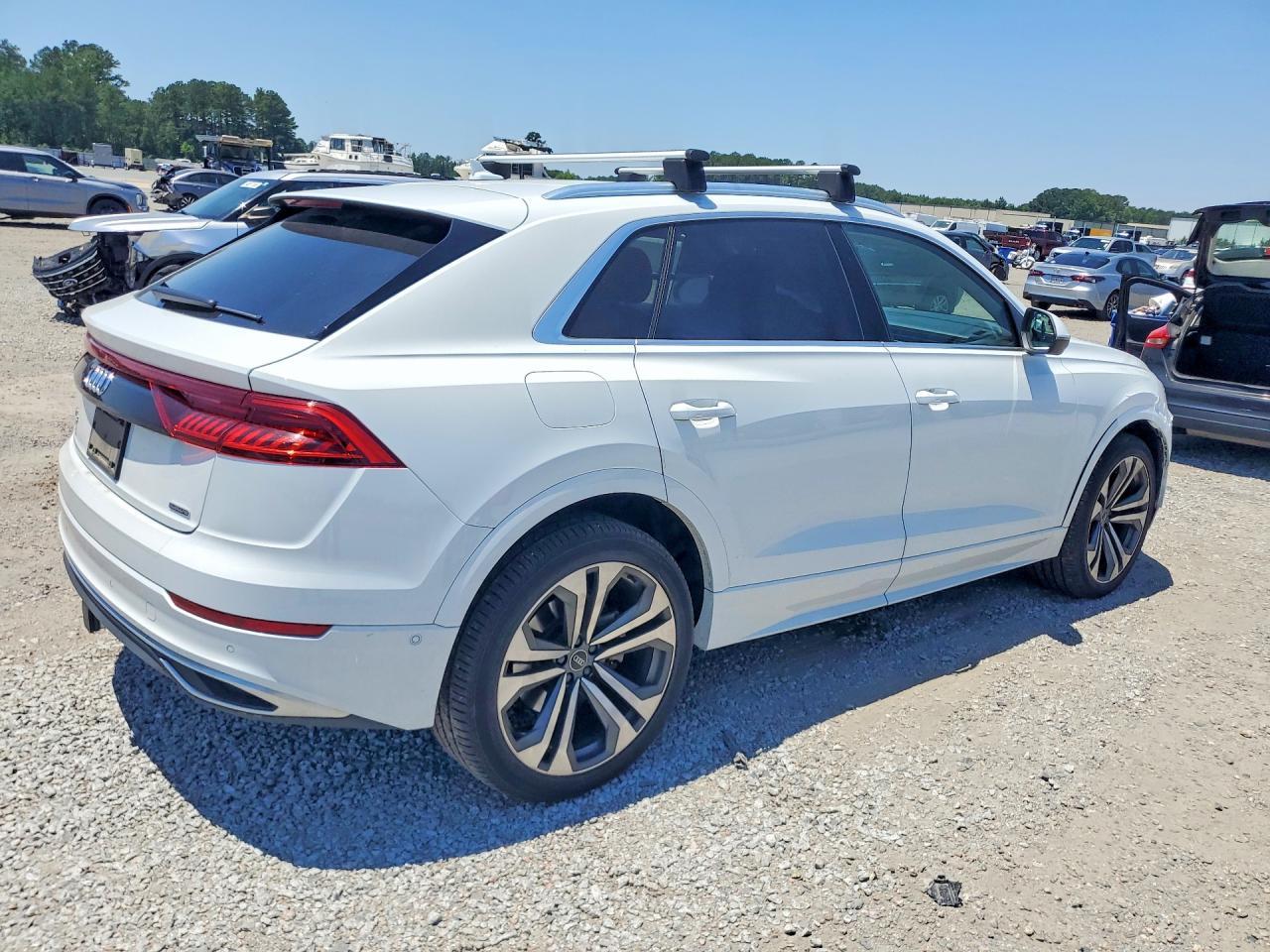 2021 AUDI Q8