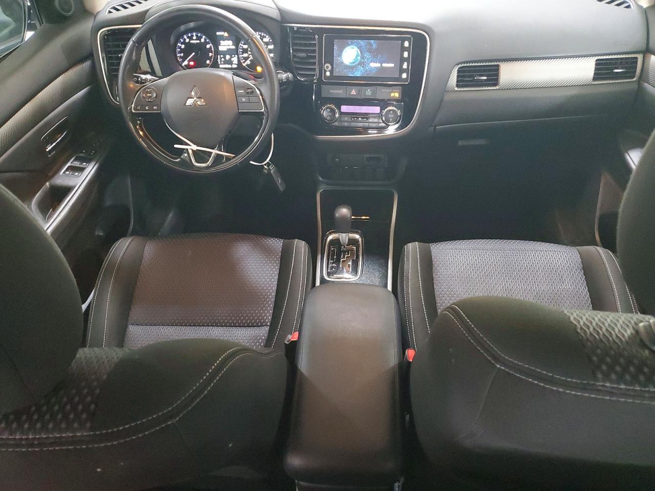2017 MITSUBISHI outlander