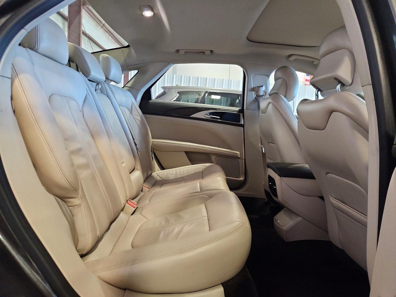 2017 LINCOLN MKZ
