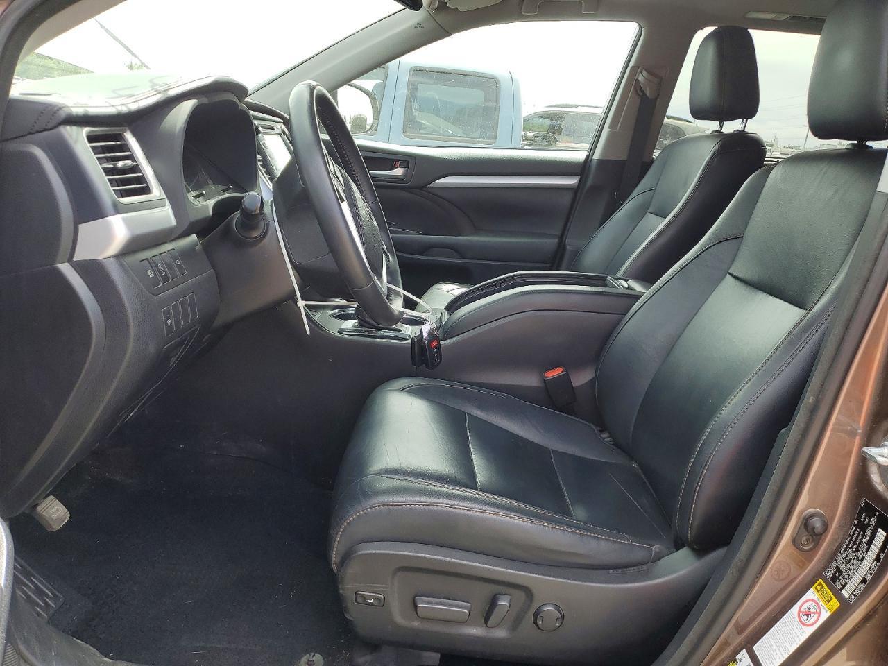 2017 TOYOTA HIGHLANDER