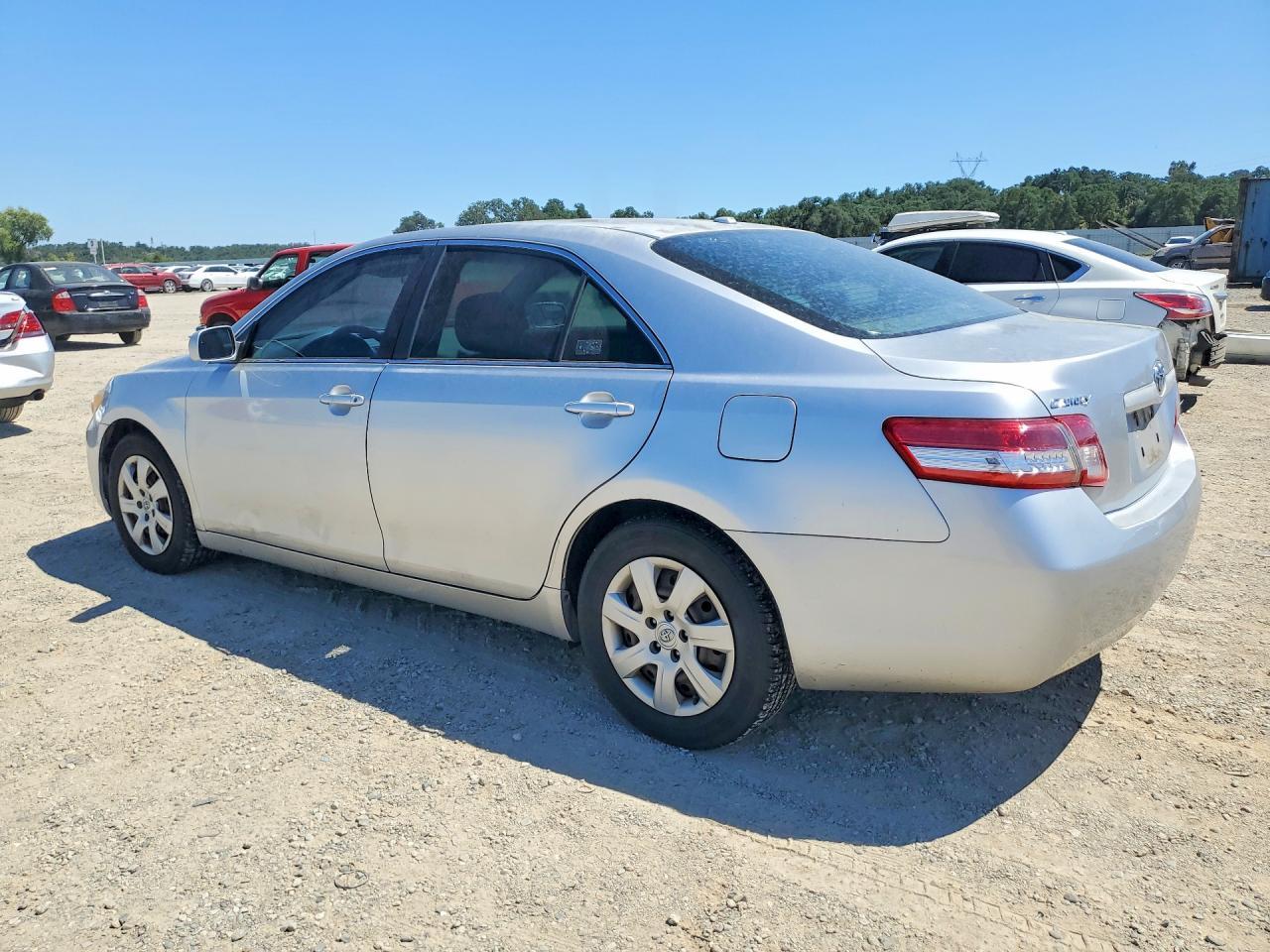 2010 TOYOTA CAMRY