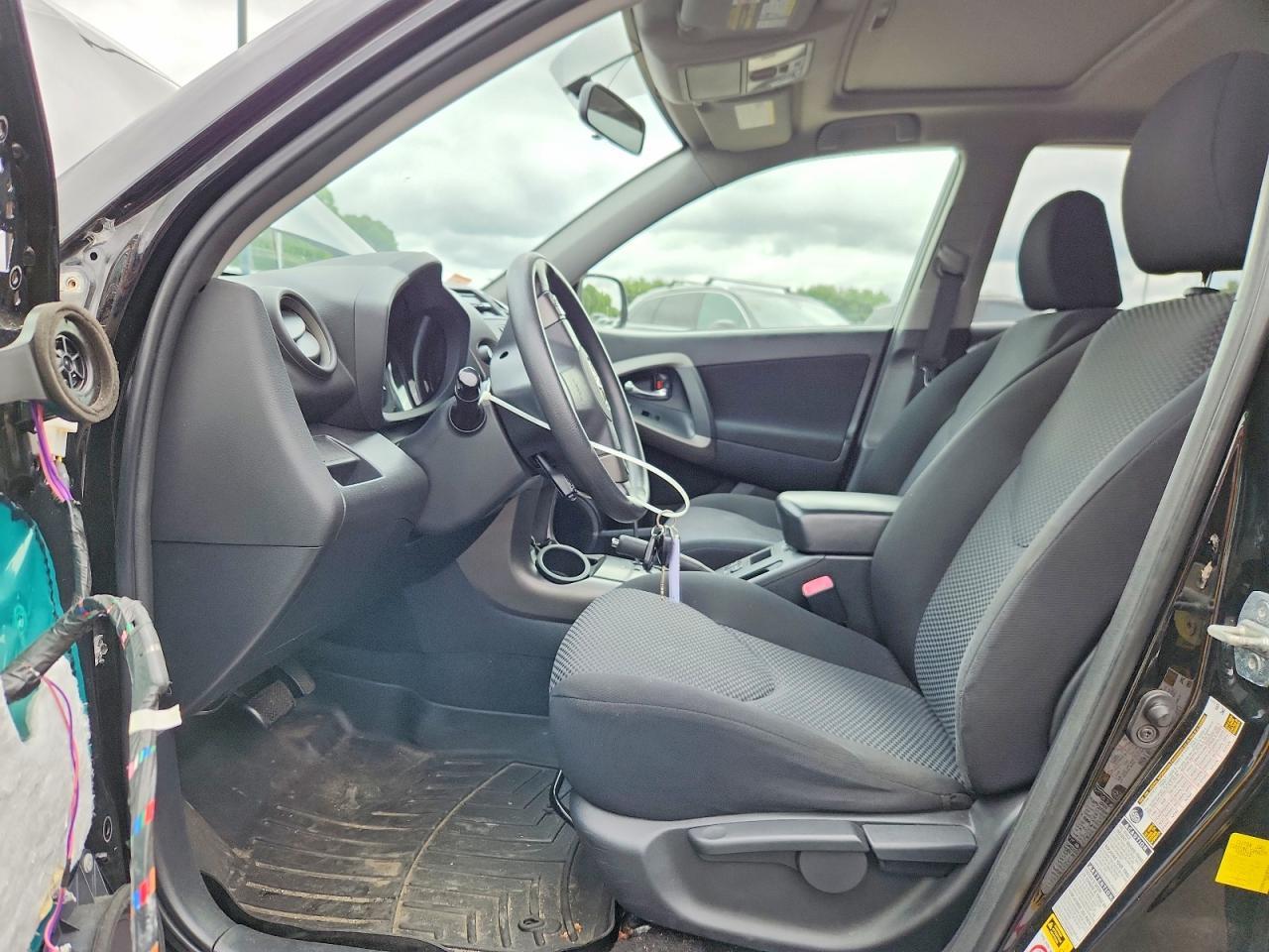 2011 TOYOTA RAV4