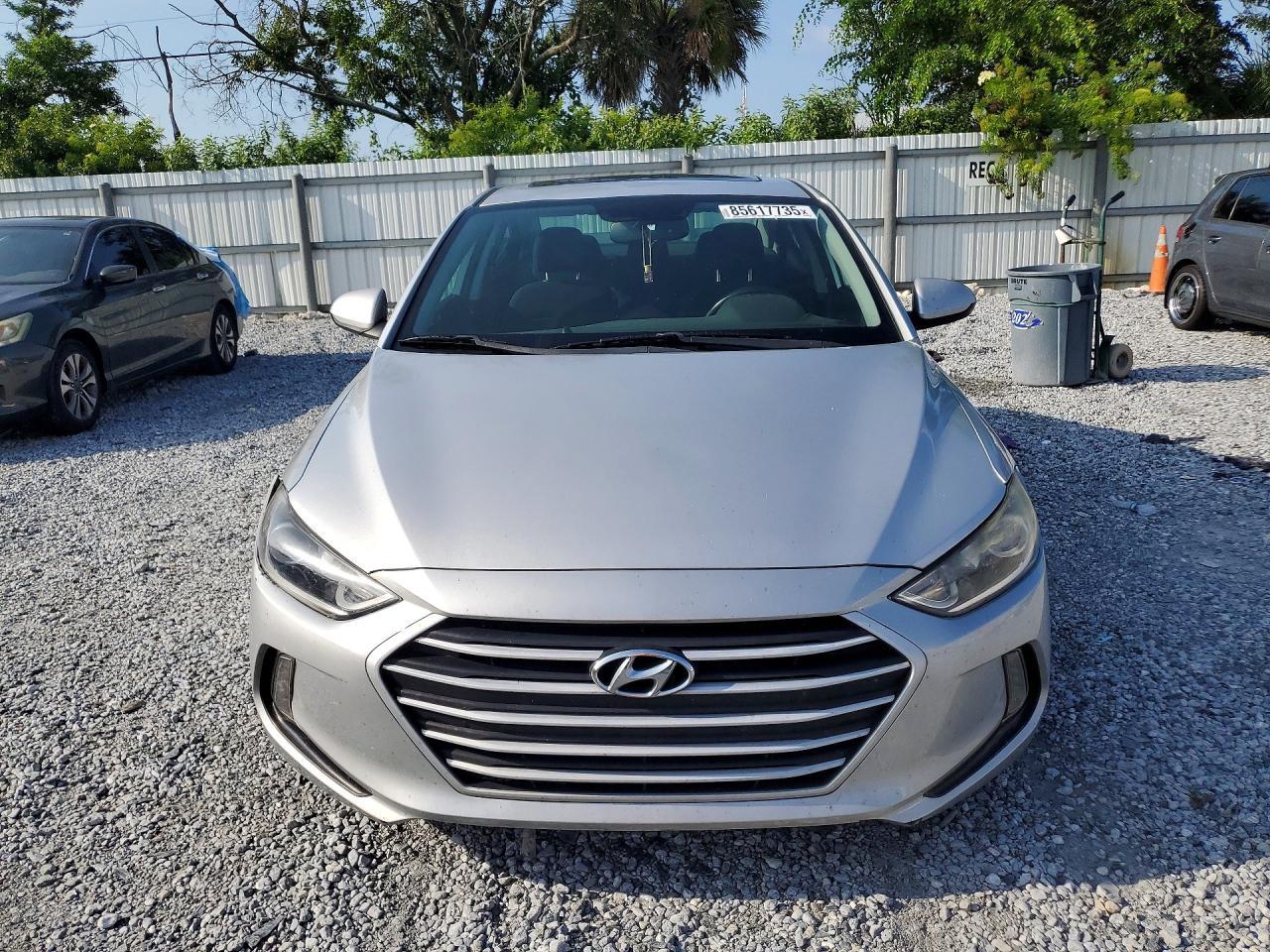2017 HYUNDAI ELANTRA