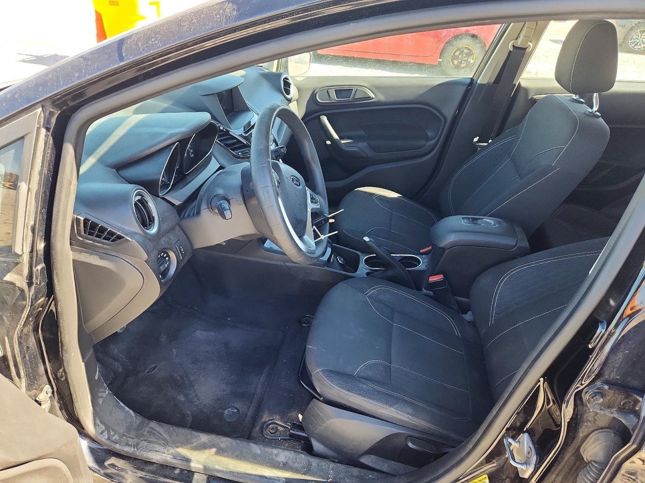 2017 FORD Fiesta