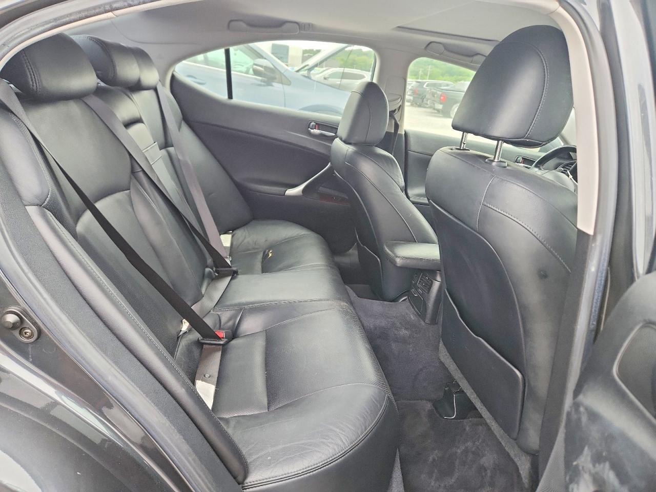 2006 LEXUS IS 350