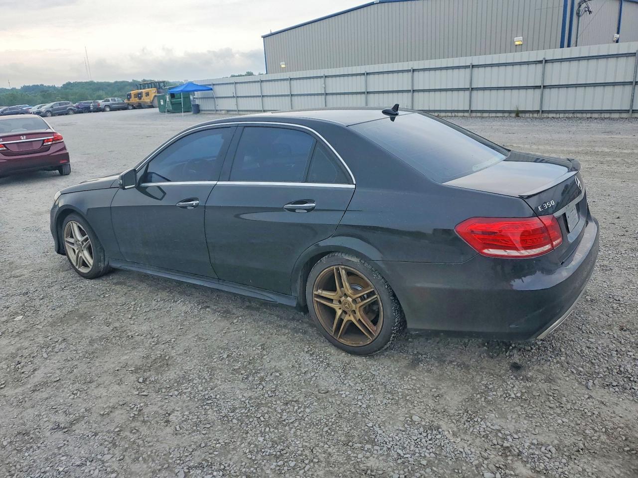 2014 MERCEDES-BENZ E-Class