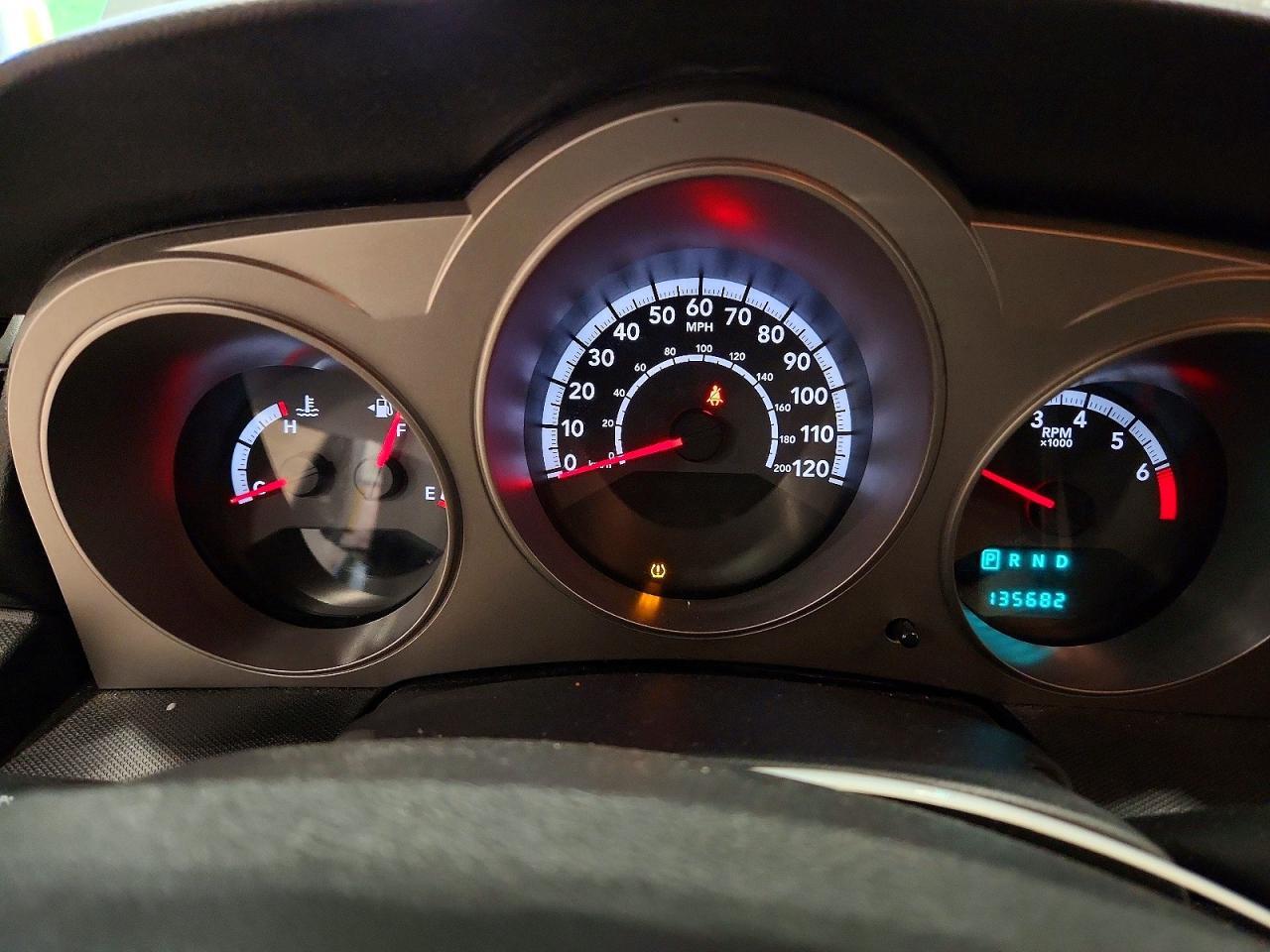 2010 DODGE Avenger