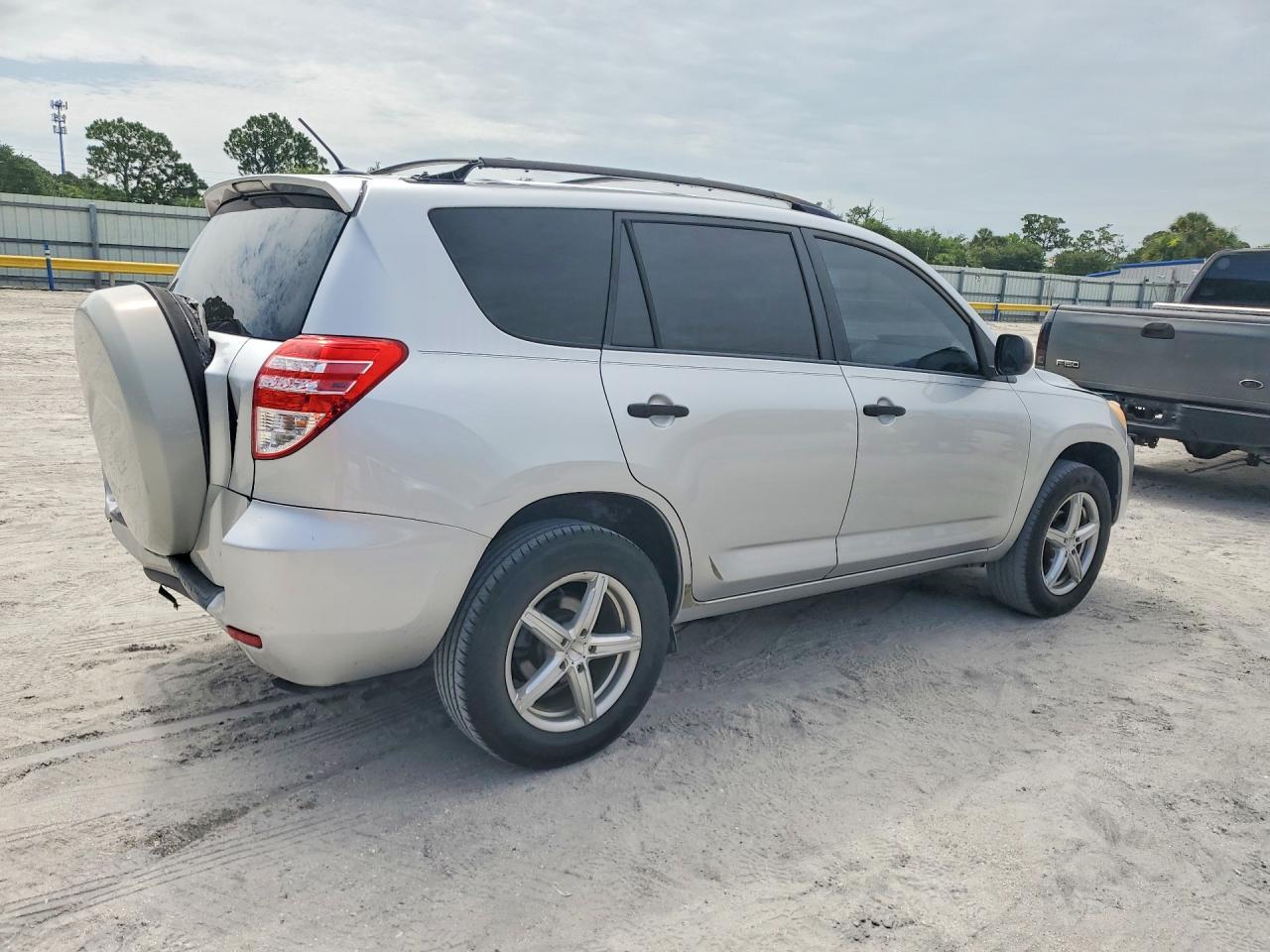 2010 TOYOTA RAV4