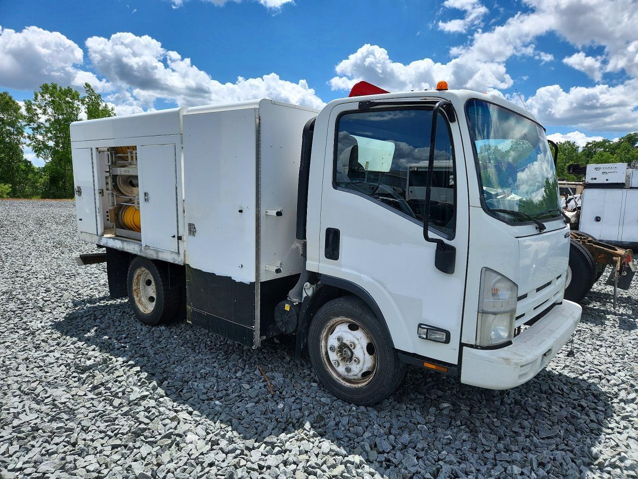 2014 ISUZU Npr Hd