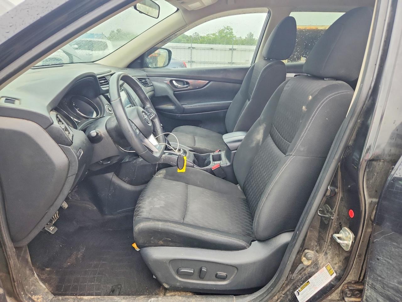 2017 NISSAN ROGUE