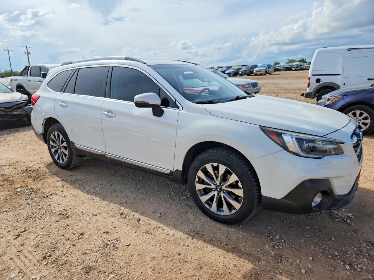2019 SUBARU Outback