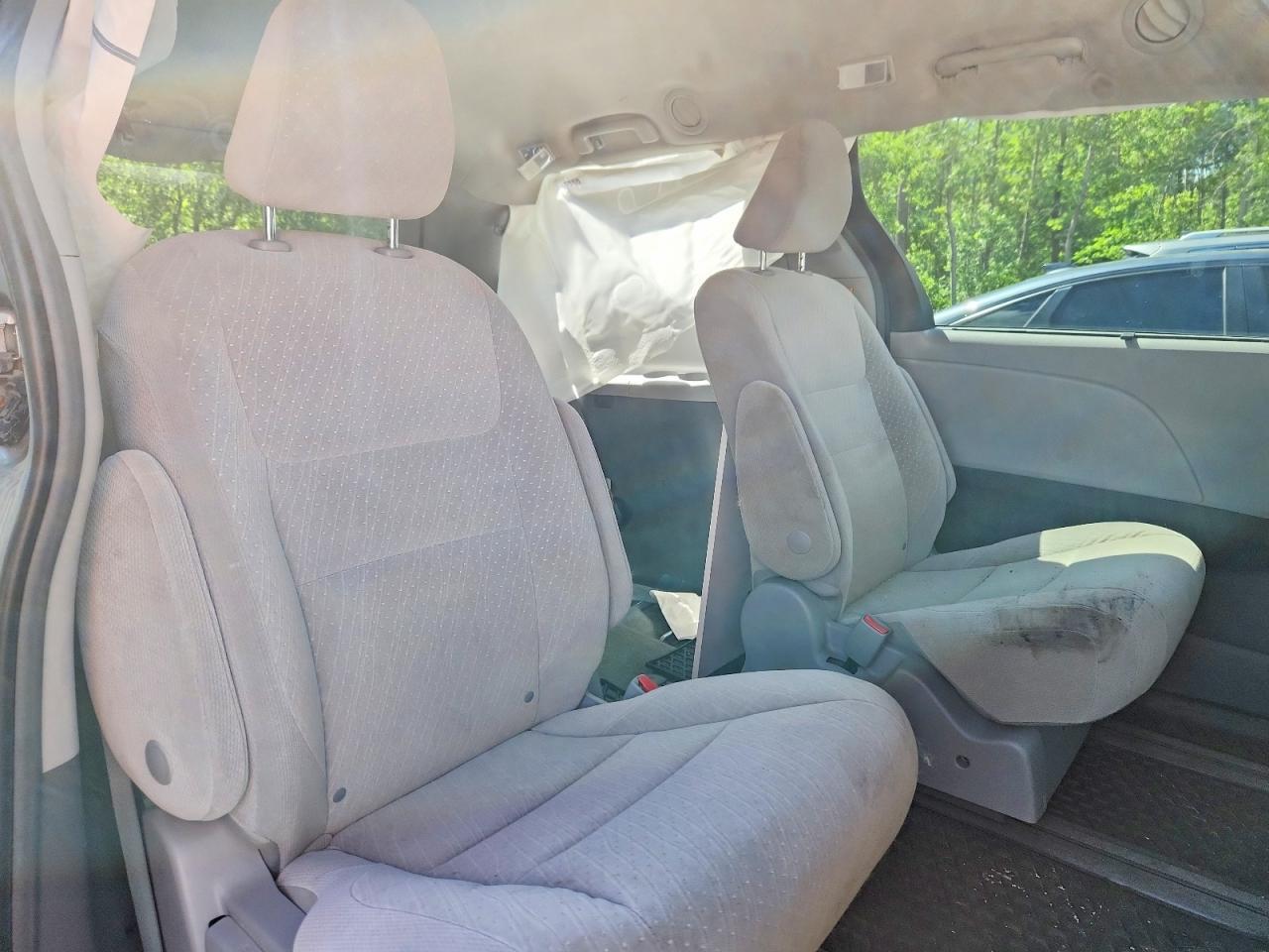 2019 TOYOTA SIENNA