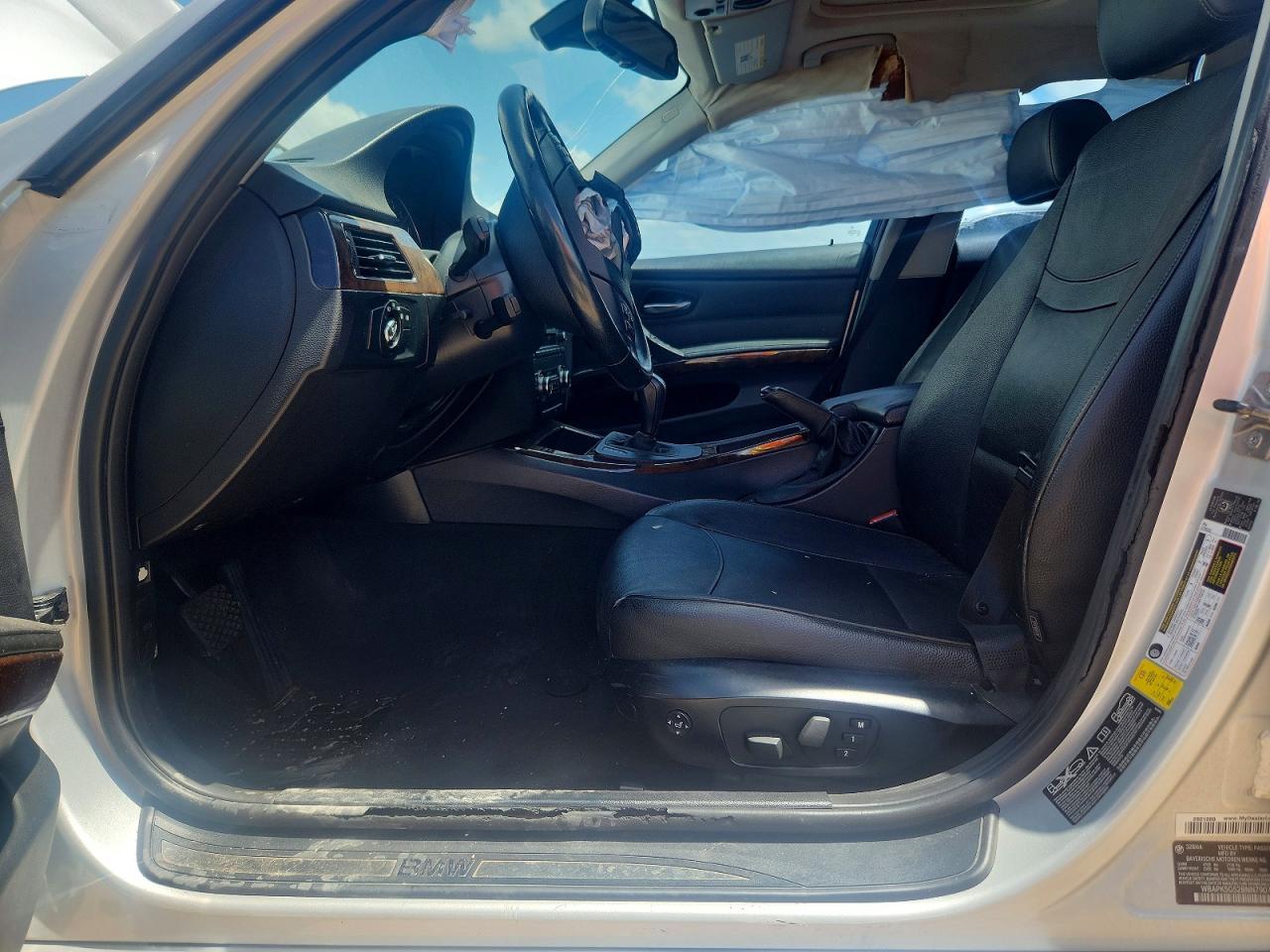 2011 BMW 3 SERIES