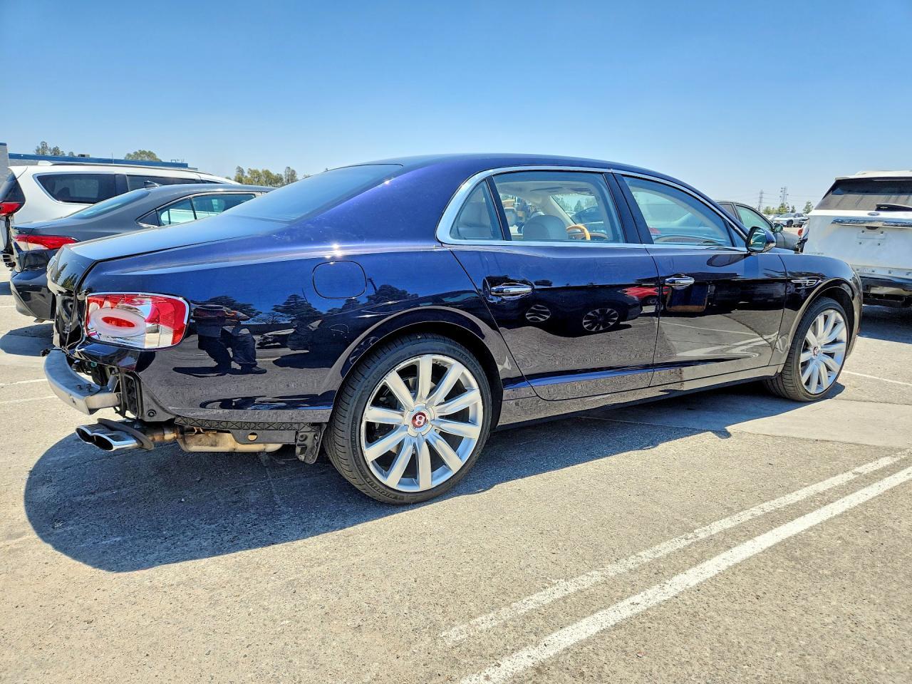 2016 BENTLEY Flying Spur